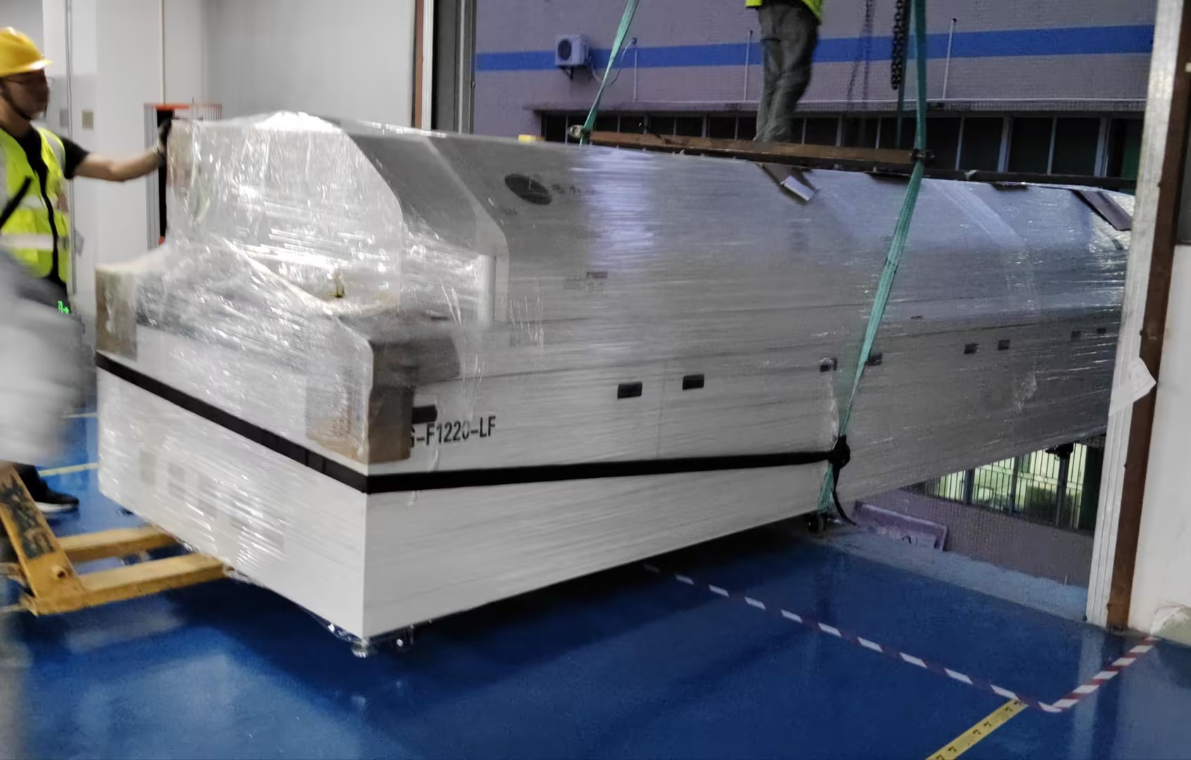 使用專(zhuān)門(mén)設(shè)計(jì)的回流焊設(shè)備，可以顯著提高M(jìn)ini LED的焊接良率和可靠性